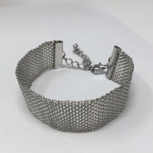 Mesh bracelet silver tone with adjustable length
